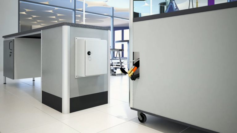 Docking station and recirculating fume cupboard