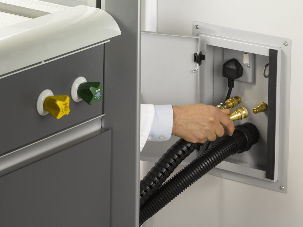 How a recirculating fume cupboard works S+B