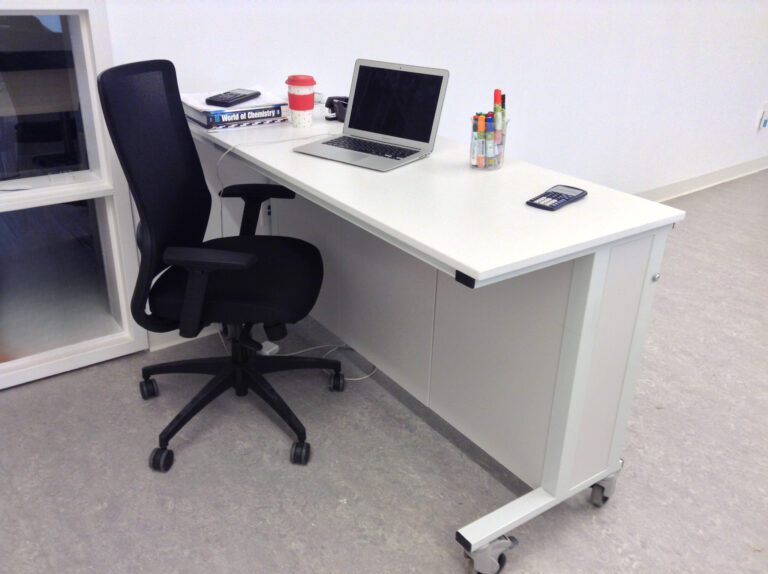 Teacher workstation Mobile desk