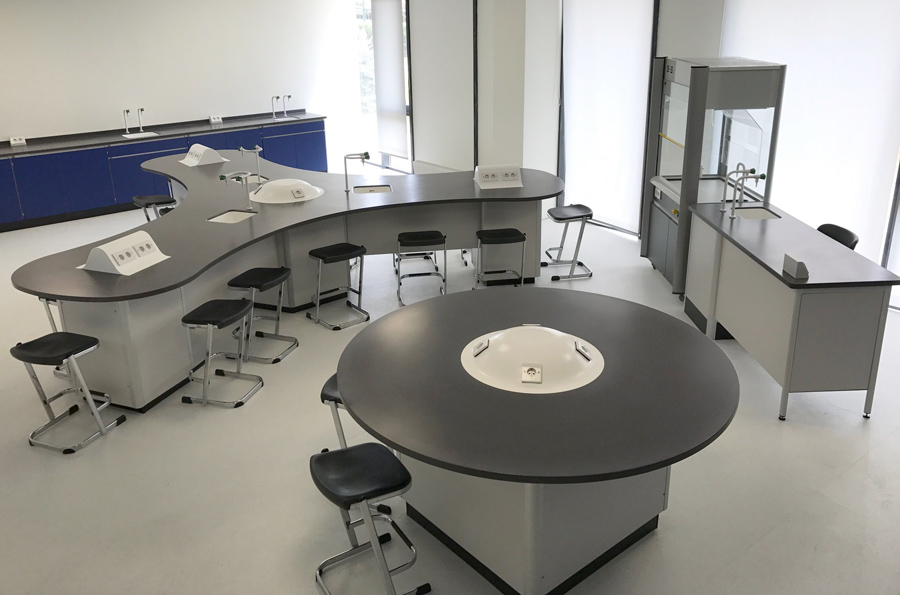 Laboratory science furniture SpaceStation & Saturn furniture systems